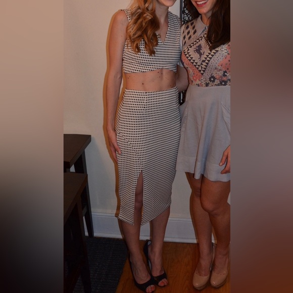 Cropped set - Picture 3 of 3